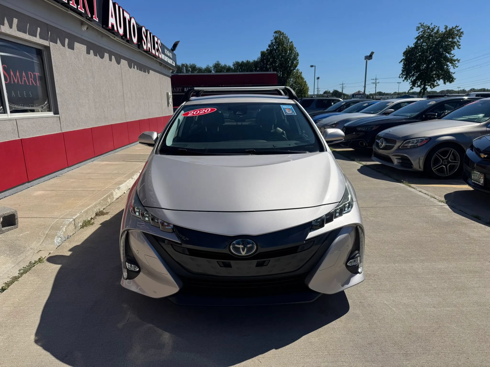 Used 2020 Toyota Prius Prime Limited FWD image 2