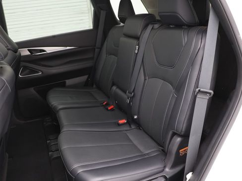 Used 2023 INFINITI QX60 Luxe w/ Performance Audio Package AWD/4WD image 11