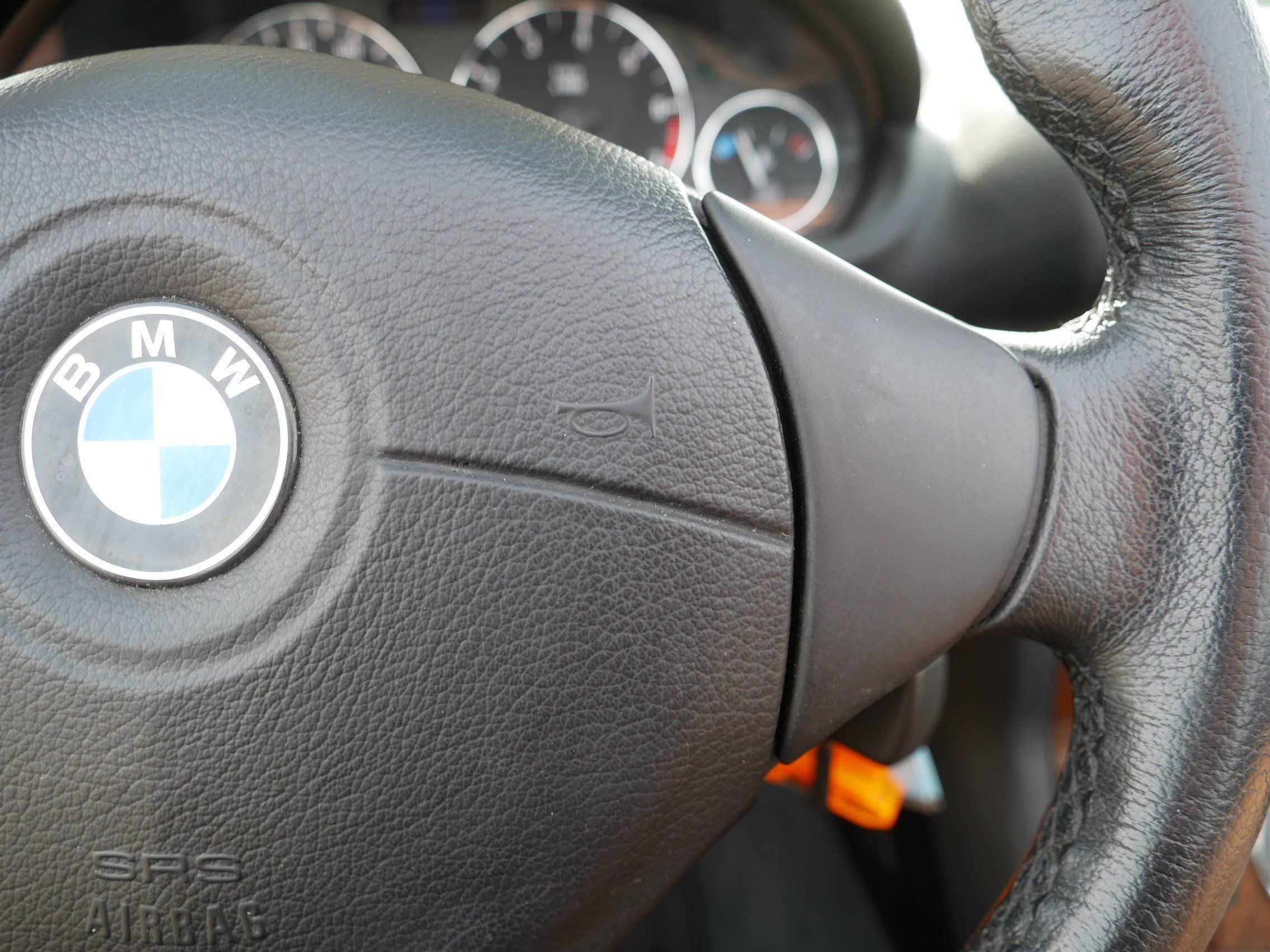 Used 2002 BMW Z3 2.5i RWD image 29