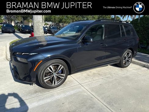 Used 2025 BMW X7 M60i w/ Climate Comfort Package AWD/4WD image 1