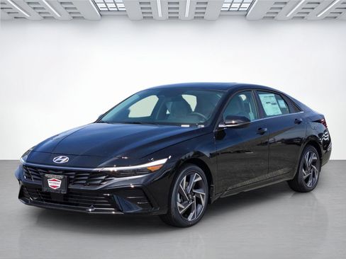 New 2026 Hyundai Elantra Limited FWD image 8