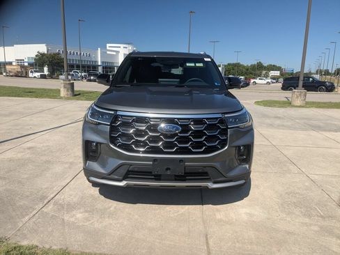 New 2026 Ford Explorer Platinum w/ LUX Leather Package AWD/4WD image 8