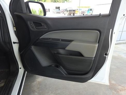 Used 2022 Chevrolet Colorado W/T w/ Custom Special Edition AWD/4WD image 41