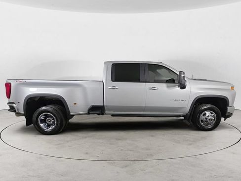 Used 2021 Chevrolet Silverado 3500 LT w/ Convenience Package AWD/4WD image 6