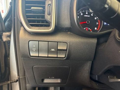 Used 2022 Kia Sportage LX FWD image 21