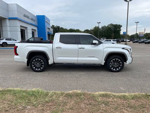 Used 2024 Toyota Tundra Limited w/ Power Package AWD/4WD image 7