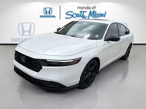 Used 2023 Honda Accord Sport image 3