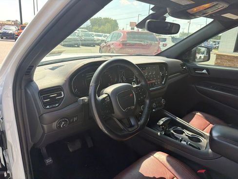 Used 2023 Dodge Durango GT RWD image 4
