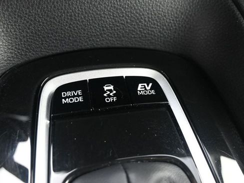 Used 2024 Toyota Corolla LE image 24