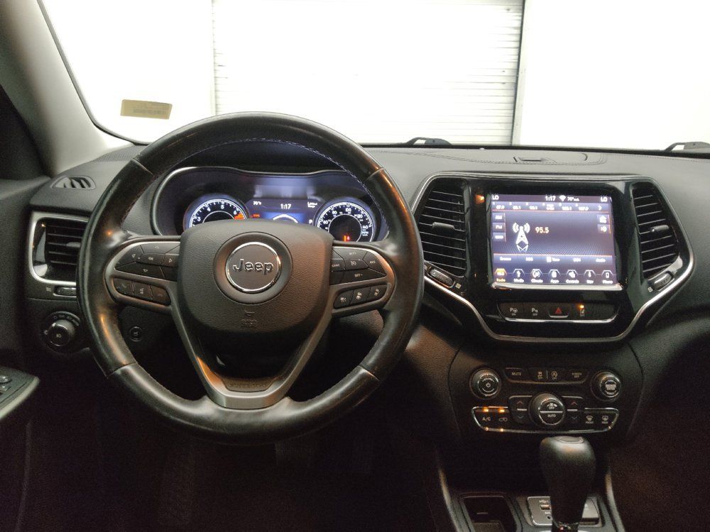 Used 2019 Jeep Cherokee Limited w/ Technology Group FWD image 22