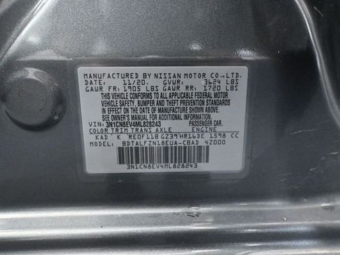 Used 2021 Nissan Versa SV image 40