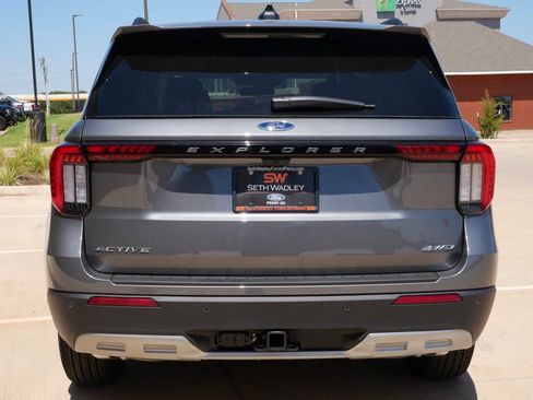 New 2026 Ford Explorer Active w/ Active Comfort Package AWD/4WD image 5