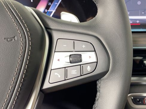 Used 2026 BMW X5 sDrive40i w/ Premium Package image 26