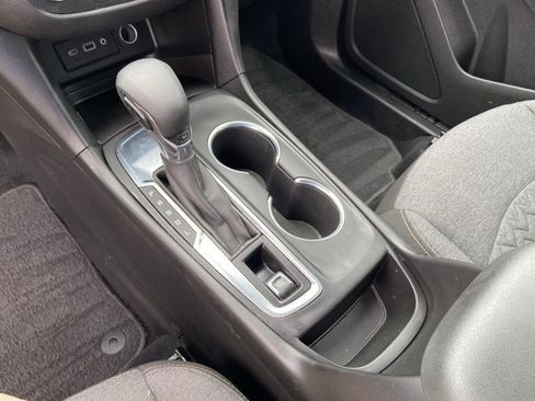 Used 2022 Chevrolet Equinox LT FWD image 39