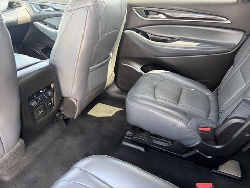 Used 2018 Buick Enclave Premium FWD image 17
