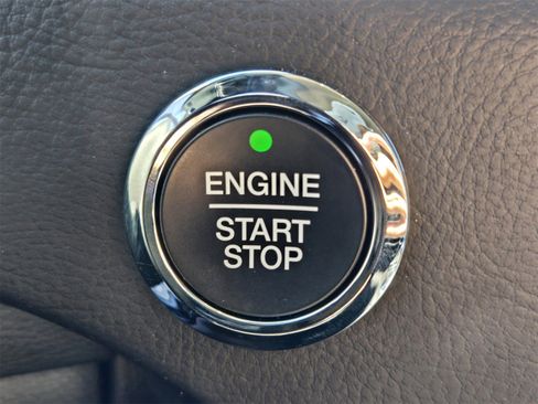 Used 2024 Ford Edge SEL w/ Convenience Package image 18