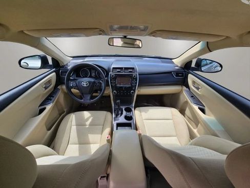 Used 2016 Toyota Camry LE FWD image 19