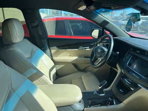 Used 2017 Cadillac XT5 FWD w/ LPO, Wheel Lock Package image 5