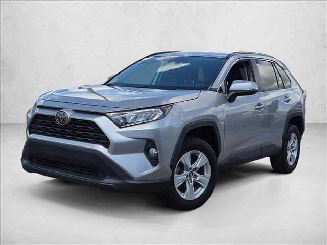 Used 2019 Toyota RAV4 XLE FWD image 1