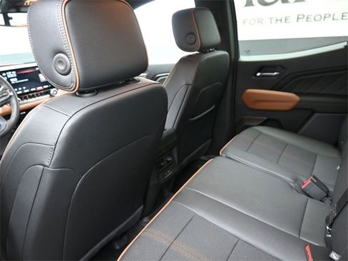 Certified 2025 GMC Canyon AT4 image 23