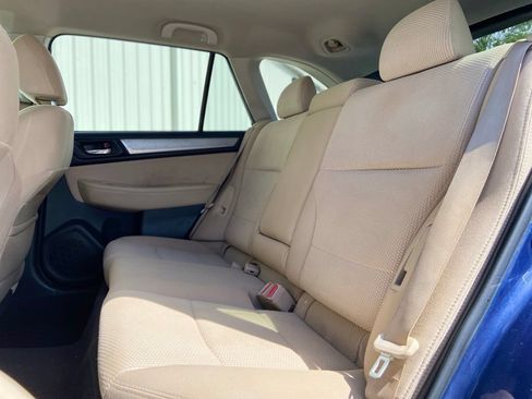 Used 2015 Subaru Outback 2.5i Premium AWD/4WD image 21