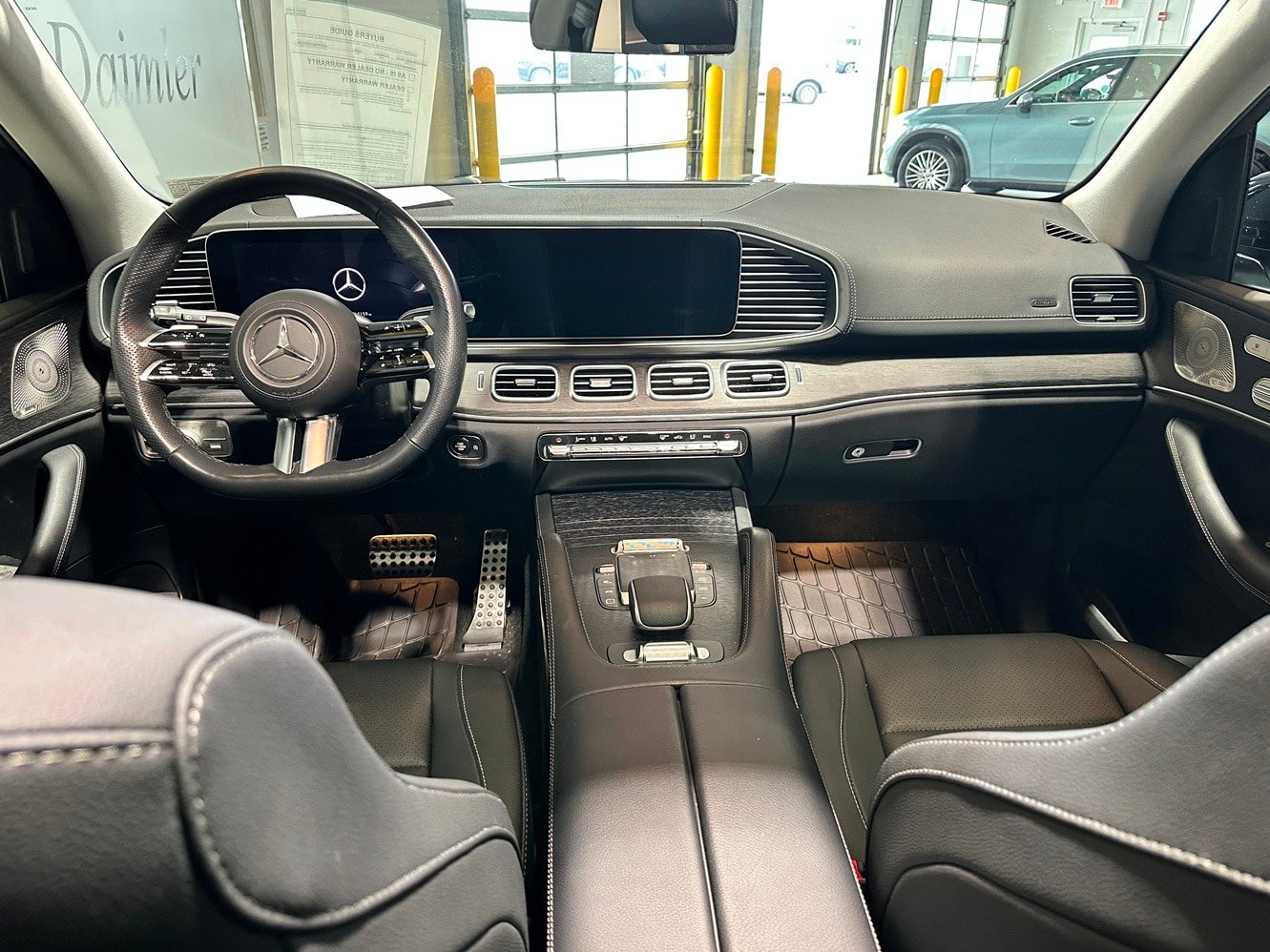 Used 2026 Mercedes-Benz GLS 450 4MATIC image 5