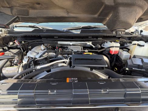 Used 2022 Chevrolet Silverado 2500 LTZ AWD/4WD image 32