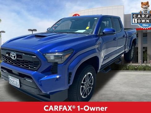 Used 2025 Toyota Tacoma TRD Sport w/ TRD Sport Upgrade Package AWD/4WD image 2