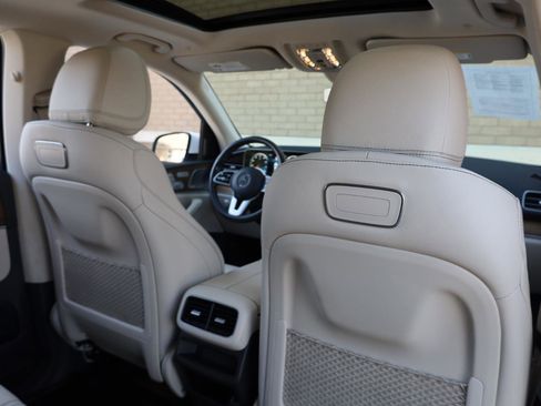 Used 2020 Mercedes-Benz GLE 350 w/ Premium Package image 28