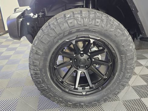 New 2026 Jeep Gladiator Sport image 12