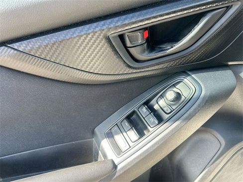 Used 2019 Subaru Impreza 2.0i Premium image 16
