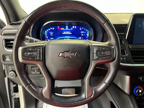 Used 2022 Chevrolet Suburban RST w/ Sport Performance Package image 17