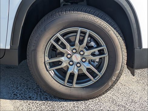 New 2026 GMC Acadia Elevation FWD image 12