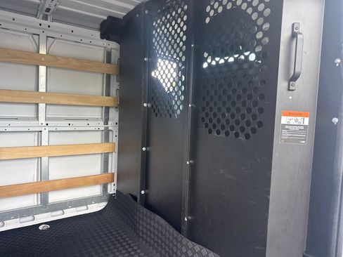 Used 2025 RAM ProMaster 2500 w/ U-Haul Equipment Group FWD image 20