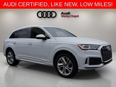 Used 2023 Audi Q7 2.0T Premium w/ Towing Package AWD/4WD image 7