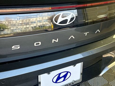 New 2026 Hyundai Sonata Limited image 22