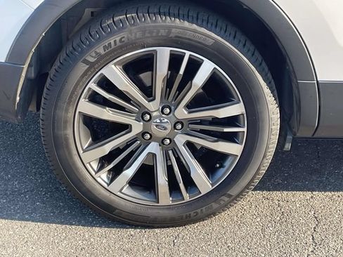 Used 2016 Ford Explorer Platinum AWD/4WD image 9