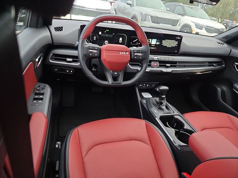 New 2025 Kia K4 GT-Line image 7
