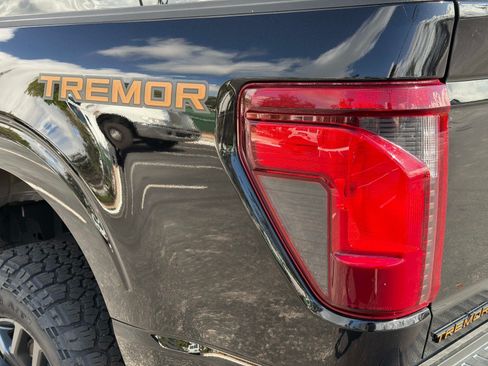 Used 2025 Ford F150 Tremor w/ Mobile Office Package AWD/4WD image 16