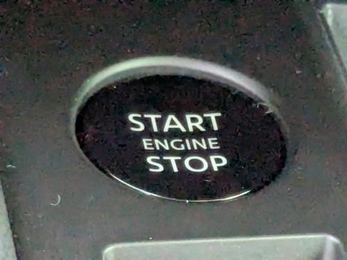 New 2025 Nissan Kicks SR w/ SR Premium Package image 23