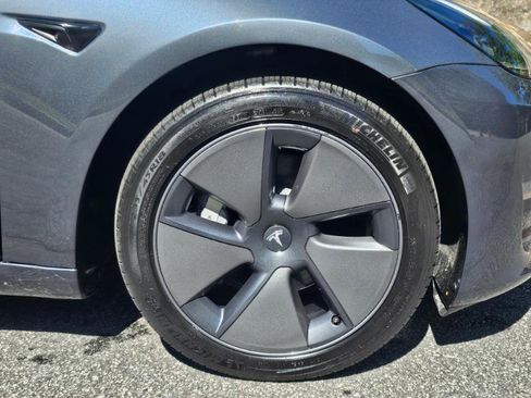 Used 2023 Tesla Model 3 Standard Range RWD image 17