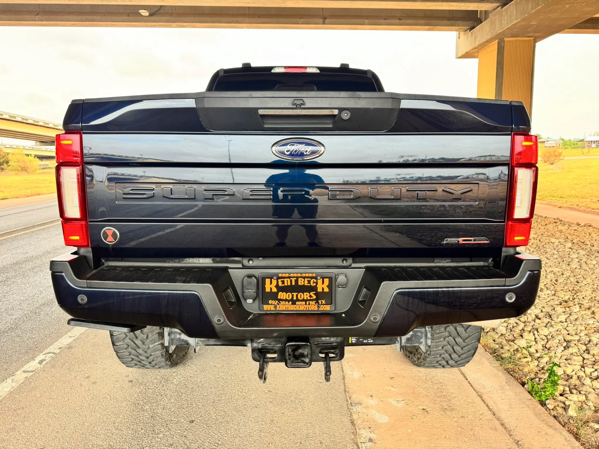Used 2021 Ford F250 Lariat w/ Lariat Ultimate Package AWD/4WD image 4