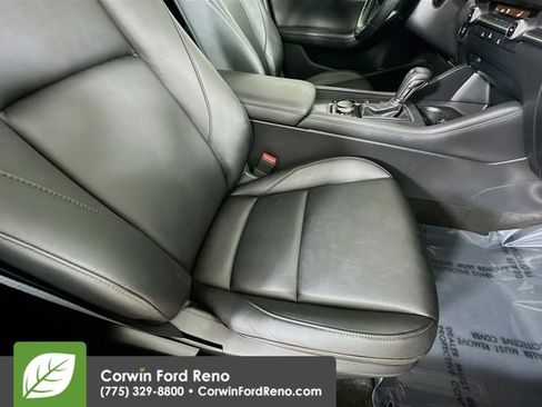 Used 2021 MAZDA MAZDA3 s image 24