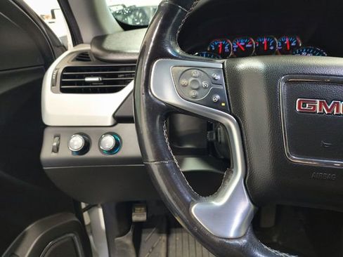 Used 2019 GMC Yukon XL SLT AWD/4WD image 11