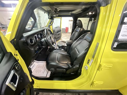 Used 2022 Jeep Wrangler Unlimited Rubicon 4xe w/ Cold Weather Group image 11