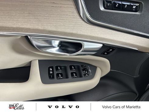 New 2025 Volvo XC90 B5 Core w/ Climate Package image 15