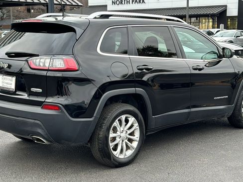 Used 2019 Jeep Cherokee Latitude w/ Popular Appearance Group image 8