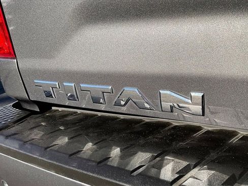 Used 2021 Nissan Titan SV w/ SV Convenience Package image 31