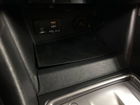 Used 2021 Subaru Forester Premium AWD/4WD image 18