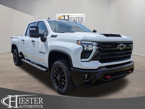 New 2026 Chevrolet Silverado 2500 LT w/ Trail Boss Package AWD/4WD image 1